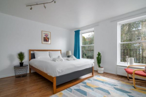 GuestReady - Newly Furnished Terrace House in Kings CrossCamden w PARKING